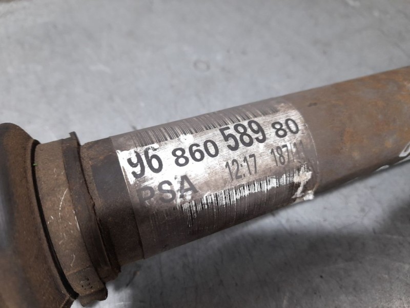 Recambio de transmision delantera derecha para peugeot 407 sport referencia OEM IAM 9686058980  