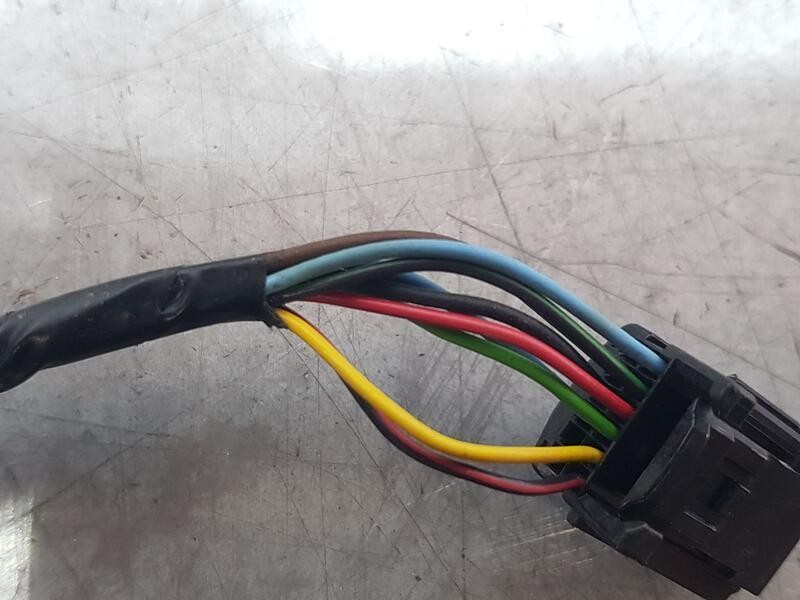 Recambio de retrovisor derecho para renault megane iv hatchback (b9a/m/n_) 1.5 blue dci 115 (b9a6) referencia OEM IAM 26223011B 