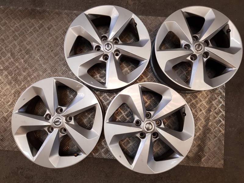 Recambio de juego llantas aluminio para nissan qashqai (j11) acenta referencia OEM IAM  ALUMINIO 7X17 5 TORN ET 40