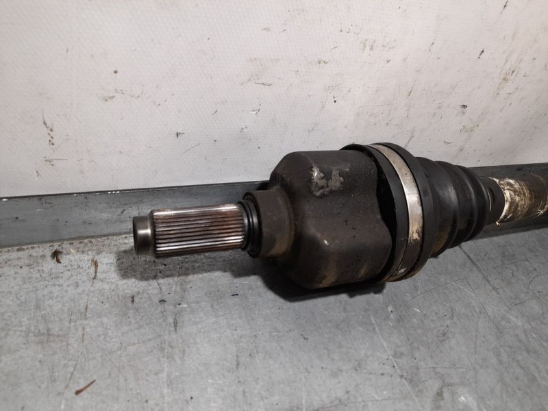 Recambio de transmision delantera izquierda para peugeot 407 sport referencia OEM IAM 9640848380  