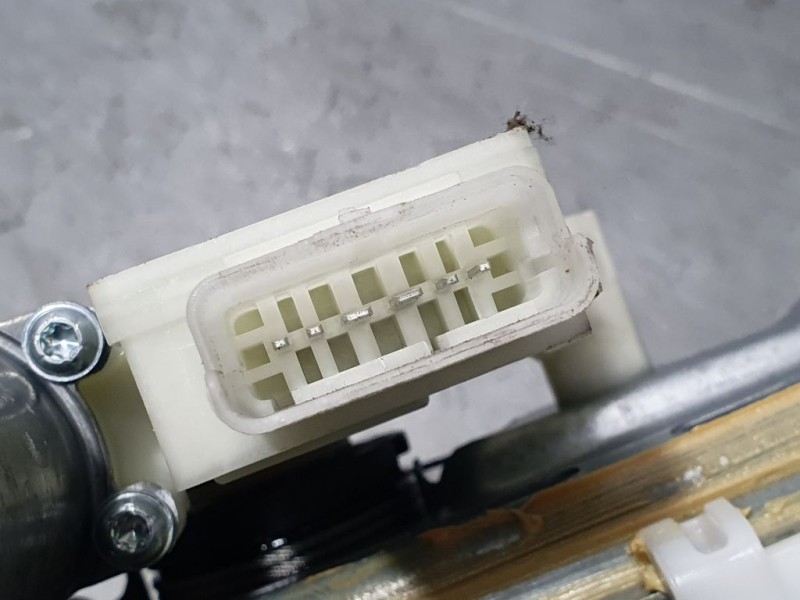 Recambio de elevalunas trasero izquierdo para peugeot 308 style referencia OEM IAM 9825710580 0025453843 ELECTRICO 6 PINS