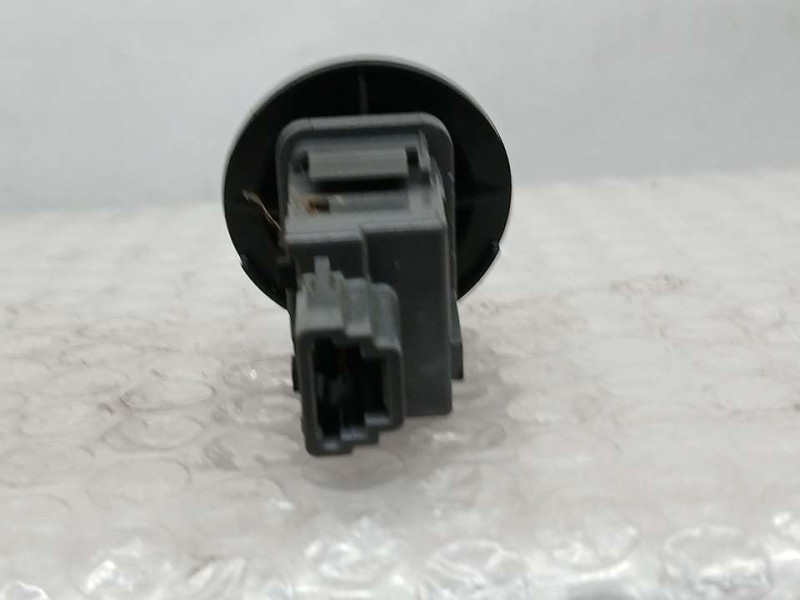 Recambio de warning para toyota aygo x-cite referencia OEM IAM 15B424 15B424 