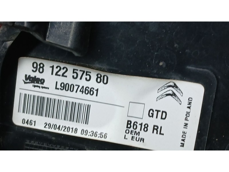 Recambio de piloto trasero izquierdo para citroën c3 iii (sx) 1.2 vti 82 referencia OEM IAM 9812257580 VALEO L90074661