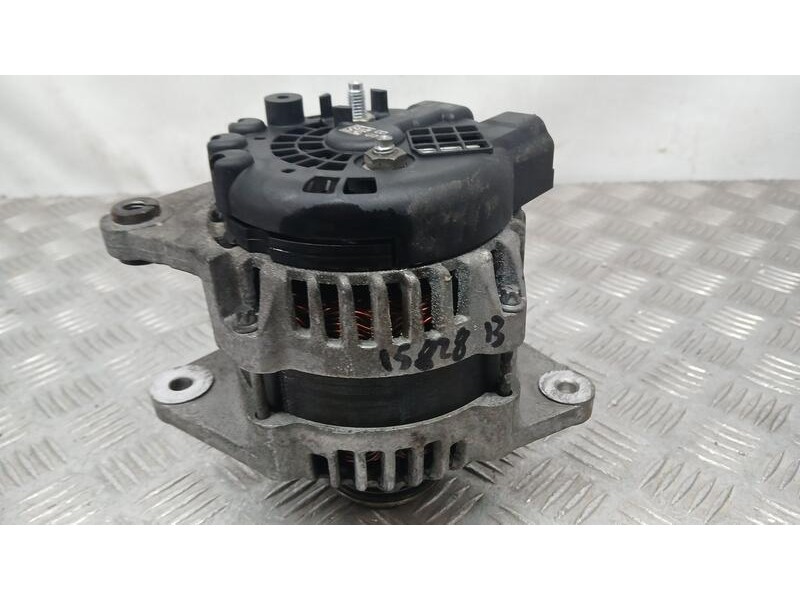 Recambio de alternador para opel astra j lim. sport referencia OEM IAM 13500186 DAC 
