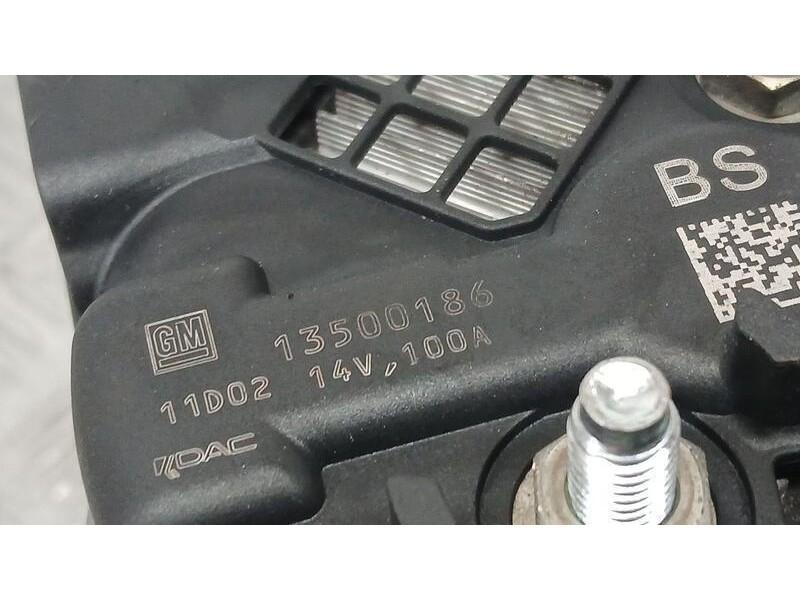 Recambio de alternador para opel astra j lim. sport referencia OEM IAM 13500186 DAC 