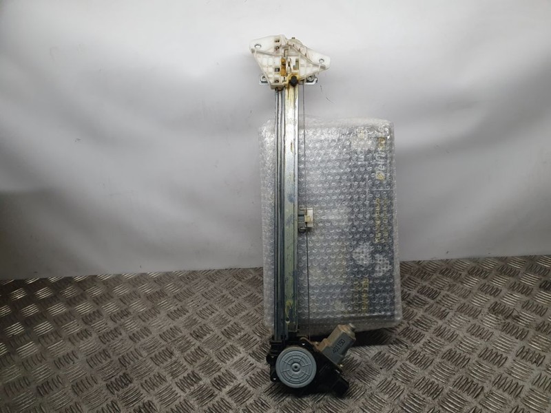 Recambio de elevalunas delantero derecho para subaru xv active referencia OEM IAM SIN REF  ELECTRICO