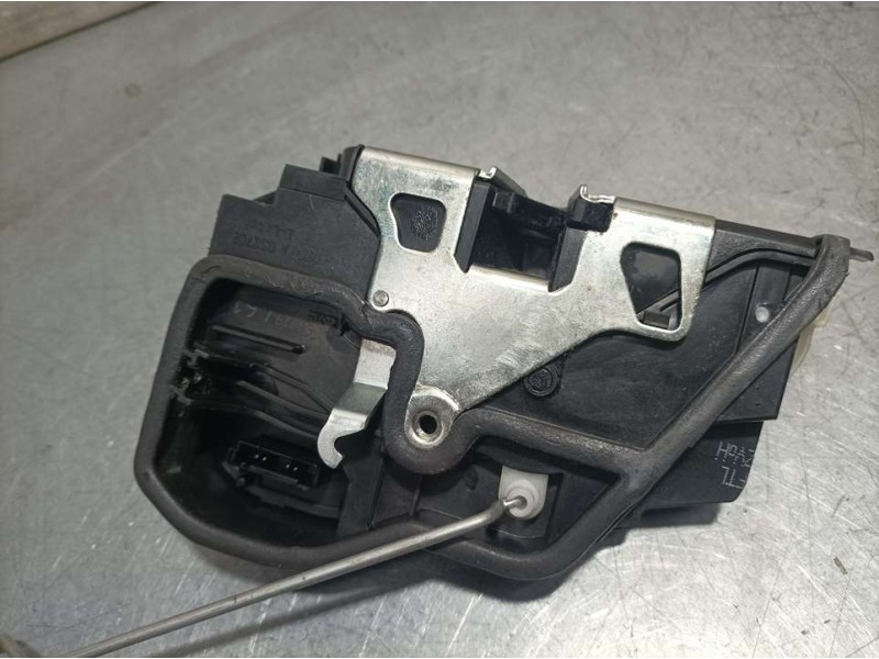 Recambio de cerradura puerta delantera izquierda para bmw serie 3 lim. (f30) 320d efficientdynamics edition referencia OEM IAM 7