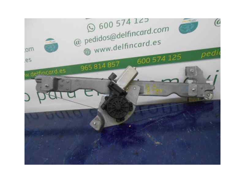 Recambio de elevalunas delantero izquierdo para dacia duster ambiance 4x2 referencia OEM IAM 8200733829  ELECTRICO