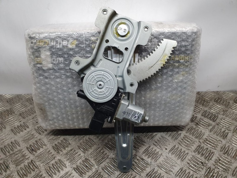 Recambio de elevalunas trasero derecho para subaru xv active referencia OEM IAM SIN REF  ELECTRICO