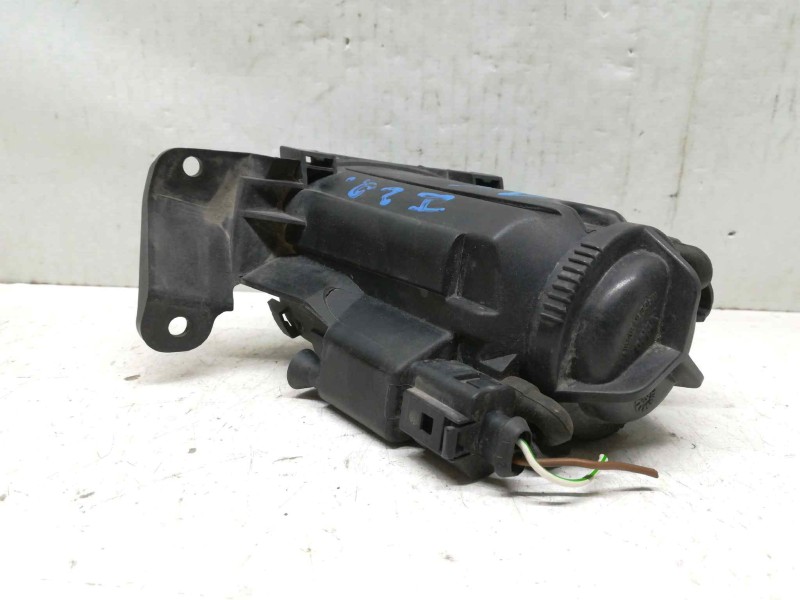 Recambio de faro antiniebla izquierdo para audi a6 avant (c4) referencia OEM IAM   