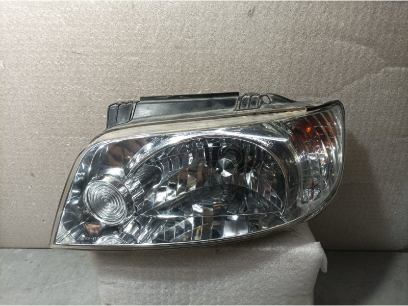 Recambio de faro izquierdo para hyundai matrix (fc) 1.5 crdi gls referencia OEM IAM 92101170  