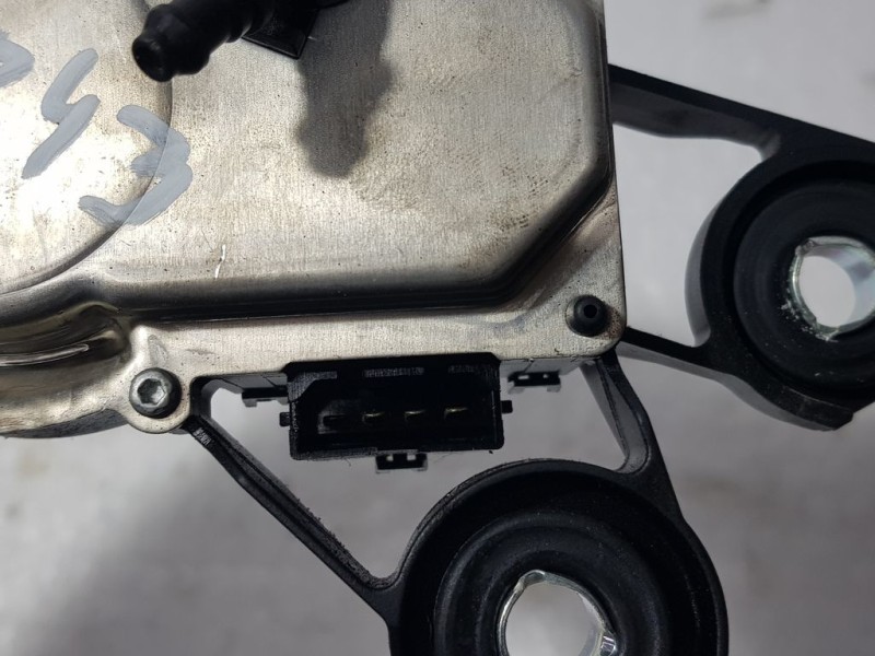 Recambio de motor limpia trasero para seat ibiza (6l1) reference referencia OEM IAM 6L6955711D 53033912 VALEO 4 PINS