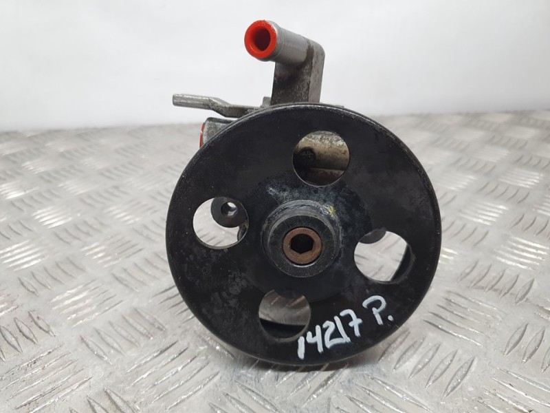 Recambio de bomba direccion para hyundai tucson (jm) 2.0 crdi style referencia OEM IAM 571002E200  