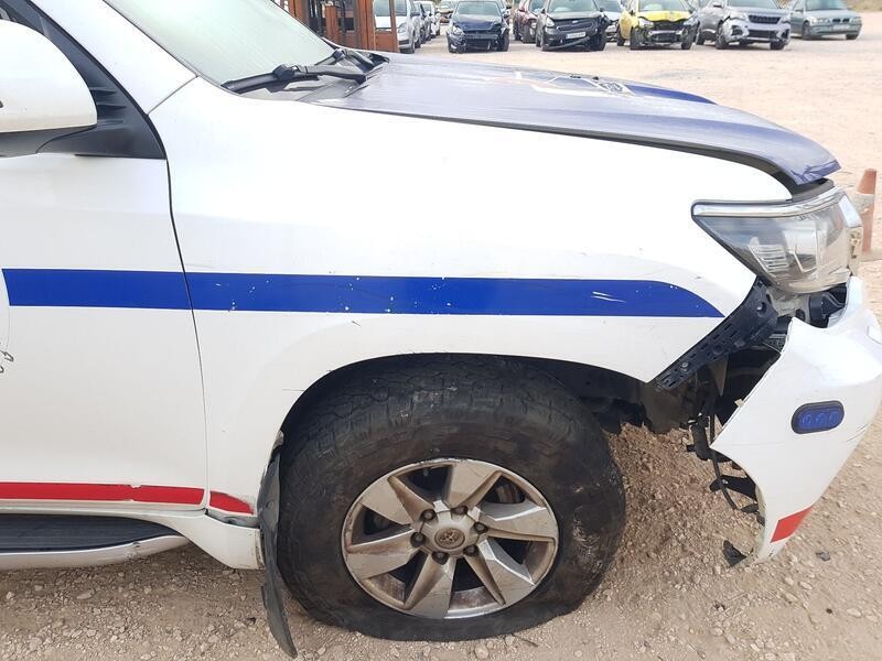 Recambio de aleta delantera derecha para toyota land cruiser prado (_j15_) 2.8 d-4d (gdj150_, gdj155_, gdj150) referencia OEM IA