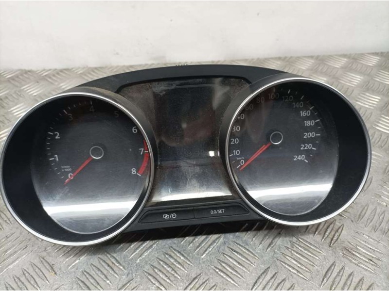Recambio de cuadro instrumentos para volkswagen polo (6r1) advance referencia OEM IAM 6C0920730A A2C90264900 