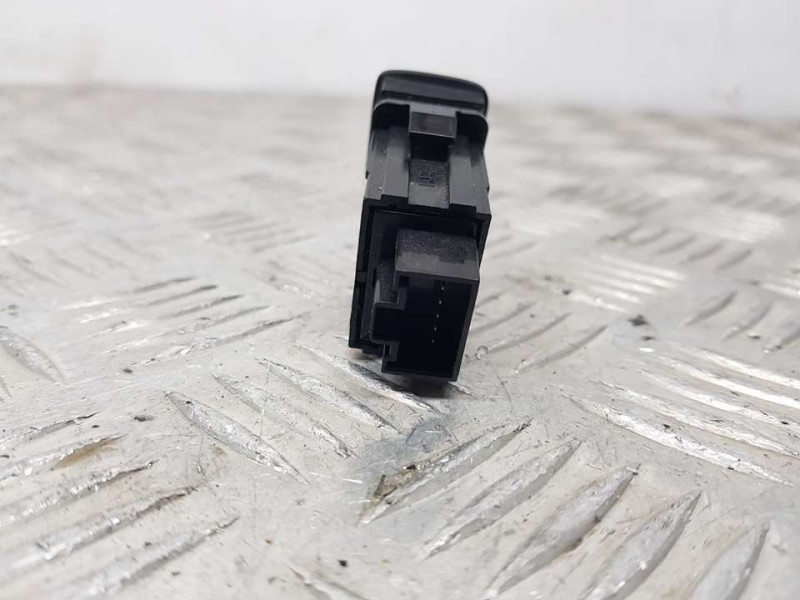 Recambio de warning para kia cee´d drive referencia OEM IAM 93790A2000 49D3601000 