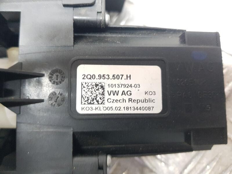 Recambio de mando luces y limpia para seat ibiza (kj1) reference referencia OEM IAM 2Q0953507H  