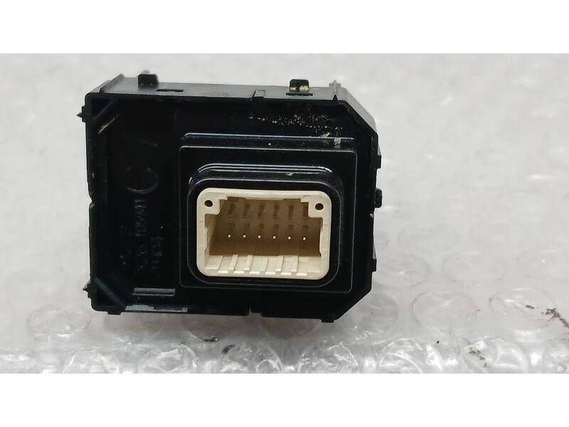 Recambio de mando retrovisor para toyota corolla (e21) hybrid active referencia OEM IAM 8487202450  X26105941C7