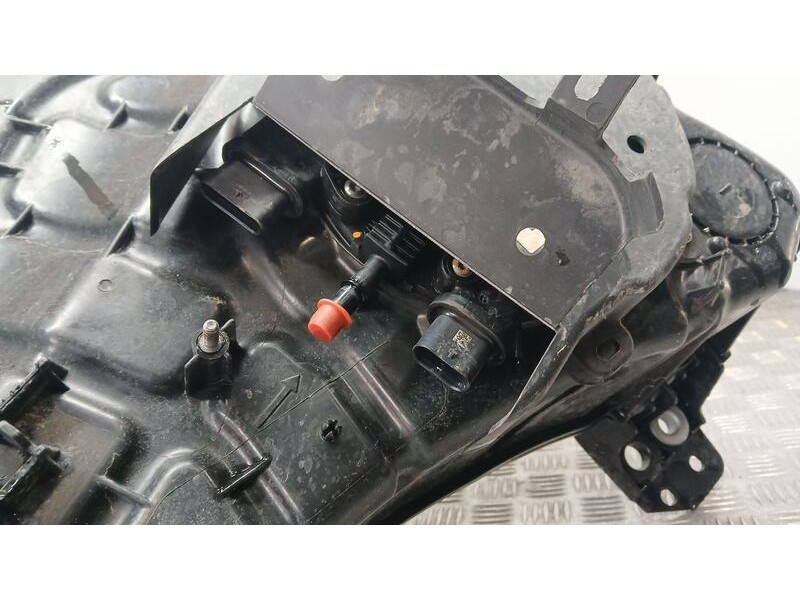 Recambio de deposito adblue para renault kangoo iii furgoneta/monovolumen 1.5 blue dci 95 (fjab) referencia OEM IAM 172A28893R  