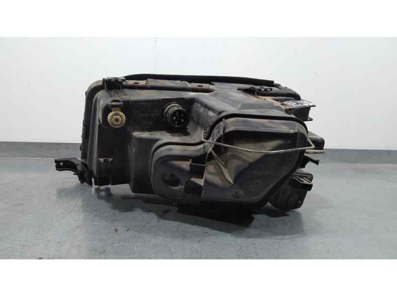 Recambio de faro derecho para audi a6 berlina (c4) 2.5 tdi referencia OEM IAM 4A0941030N  