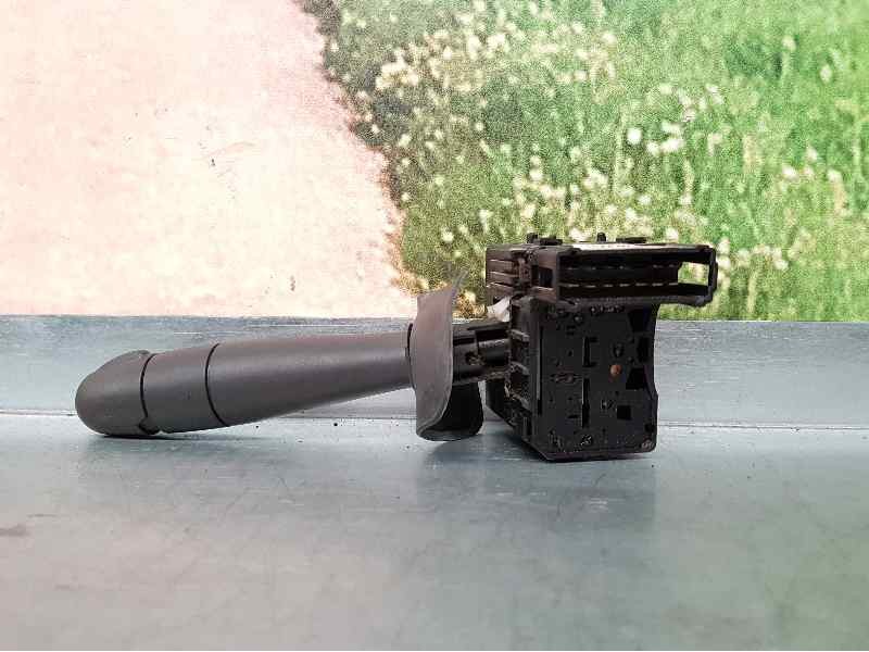 Recambio de mando limpia para dacia sandero ambiance referencia OEM IAM   