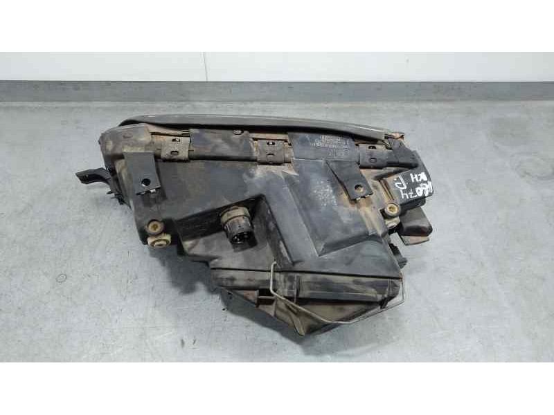 Recambio de faro derecho para audi a6 berlina (c4) 2.5 tdi referencia OEM IAM 4A0941030N  