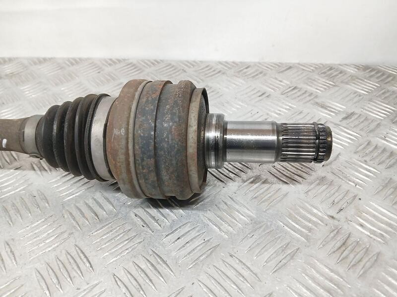 Recambio de transmision trasera izquierda para lexus is200 (ds2/is2) 220d referencia OEM IAM 4234030160  