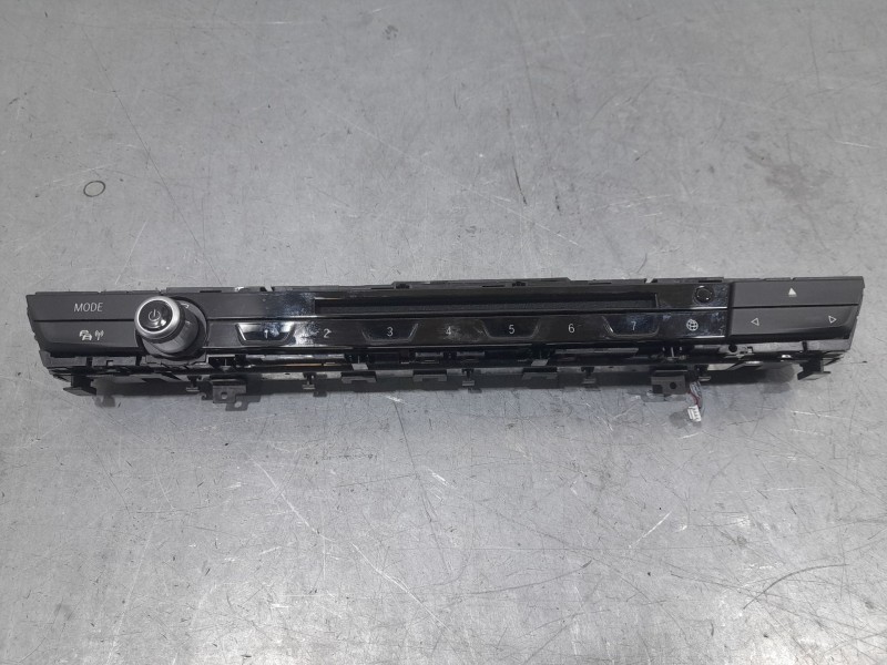 Recambio de mando radio para bmw x3 (g01, f97, g08) xdrive 20 d referencia OEM IAM 0086043639  