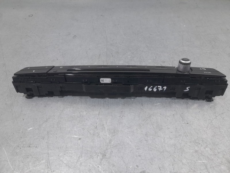 Recambio de mando radio para bmw x3 (g01, f97, g08) xdrive 20 d referencia OEM IAM 0086043639  