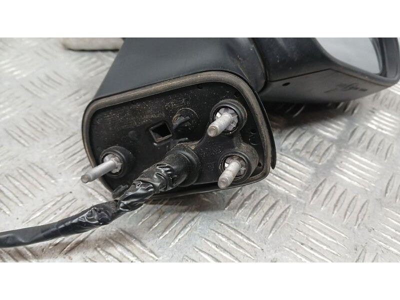 Recambio de retrovisor derecho para toyota corolla (e21) hybrid active referencia OEM IAM 8791002L41 ELECTRICO, TOCADO 6 CABLES 