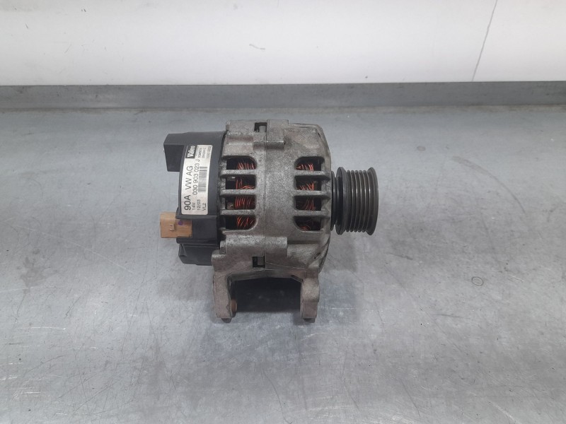Recambio de alternador para volkswagen golf iv (1j1) 1.8 t referencia OEM IAM 030903023J SG9B013 VALEO