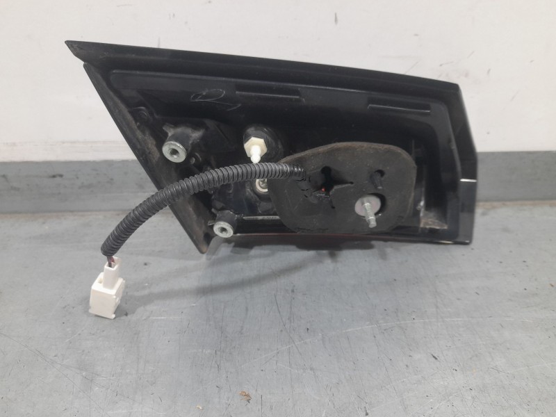 Recambio de piloto trasero derecho interior para honda civic x hatchback (fc_, fk_) 1.0 vtec referencia OEM IAM 24906R1Y 2490702