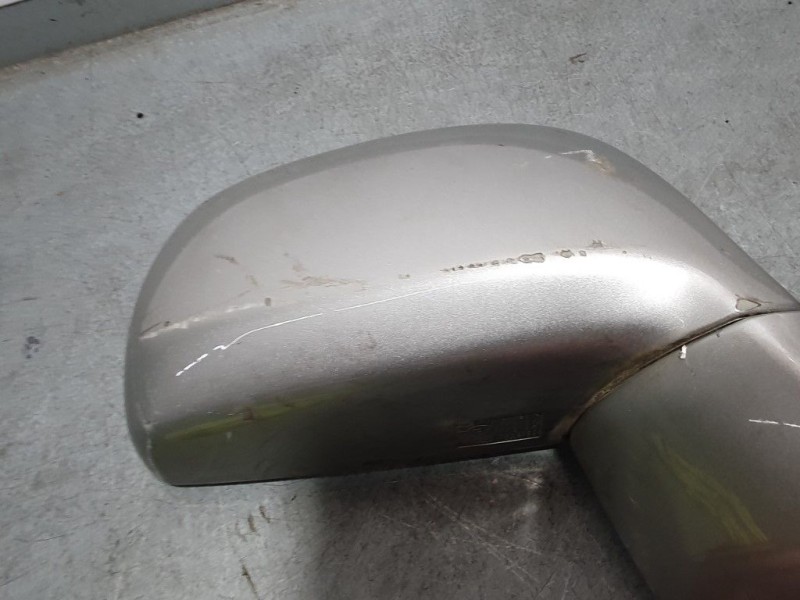 Recambio de retrovisor derecho para hyundai trajet (fo) 2.0 crdi gls referencia OEM IAM 876063A300 ELECTRICO 5 PINS ROZADO 