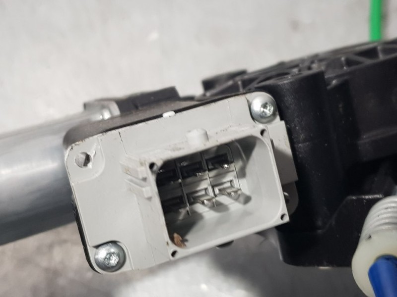 Recambio de elevalunas delantero derecho para opel corsa e color edition ecoflex referencia OEM IAM 541613212 39161985RH ELECTRI