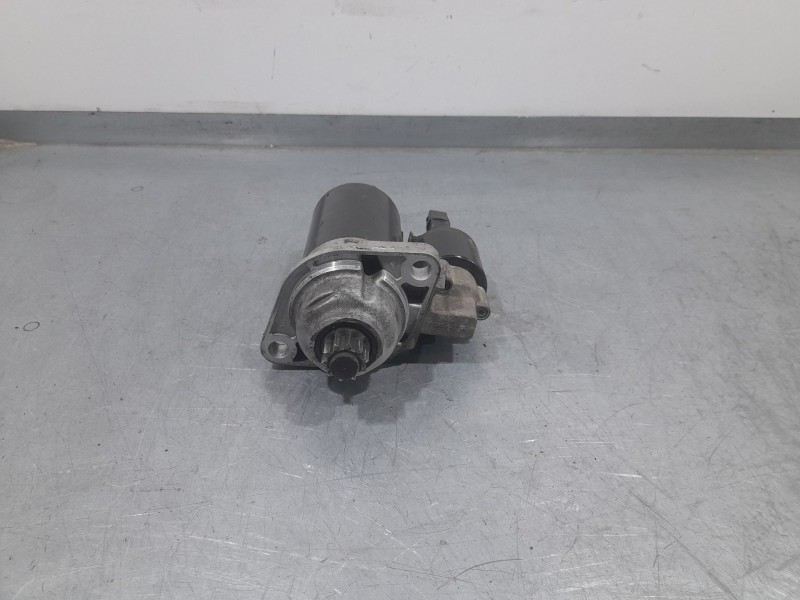 Recambio de motor arranque para volkswagen golf iv (1j1) 1.8 t referencia OEM IAM 02A911023 0001121008 BOSCH