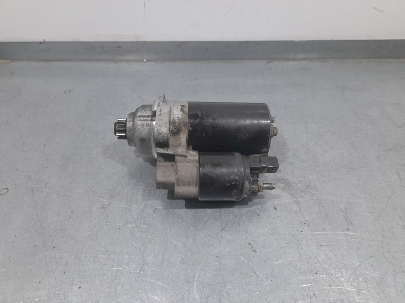 Recambio de motor arranque para volkswagen golf iv (1j1) 1.8 t referencia OEM IAM 02A911023 0001121008 BOSCH