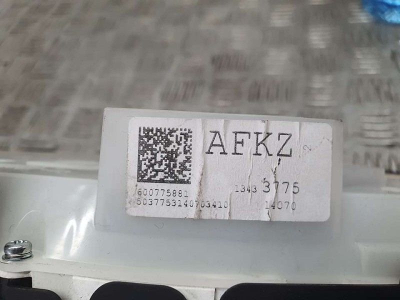 Recambio de cuadro instrumentos para opel astra j lim. cosmo referencia OEM IAM 13433775 600775881 