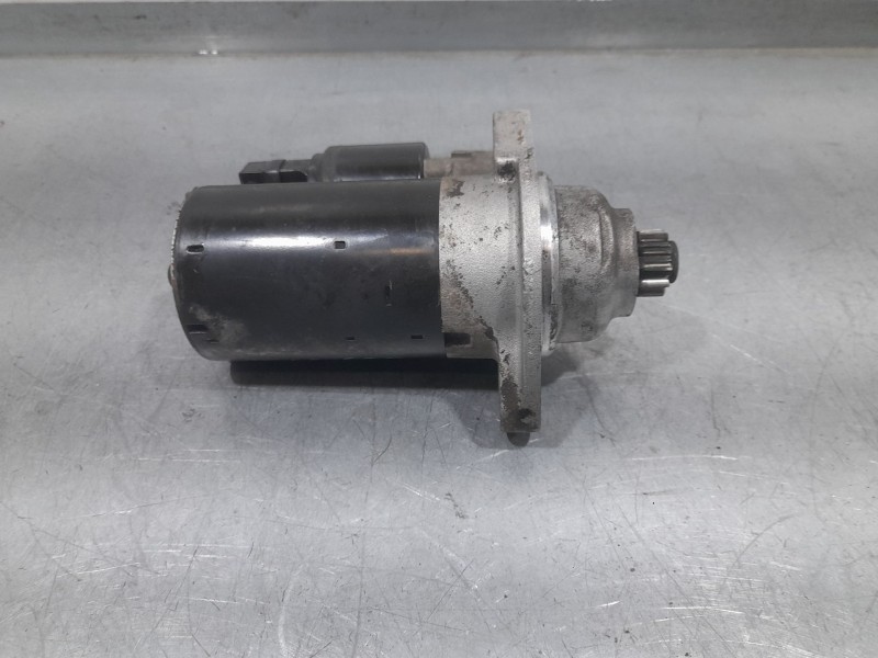 Recambio de motor arranque para volkswagen golf iv (1j1) 1.8 t referencia OEM IAM 02A911023 0001121008 BOSCH