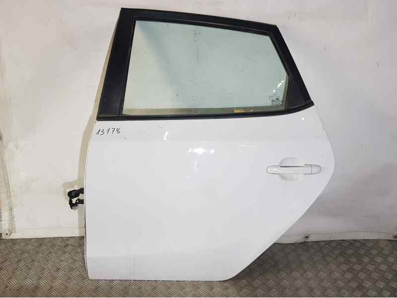 Recambio de puerta trasera izquierda para hyundai i30 classic referencia OEM IAM   