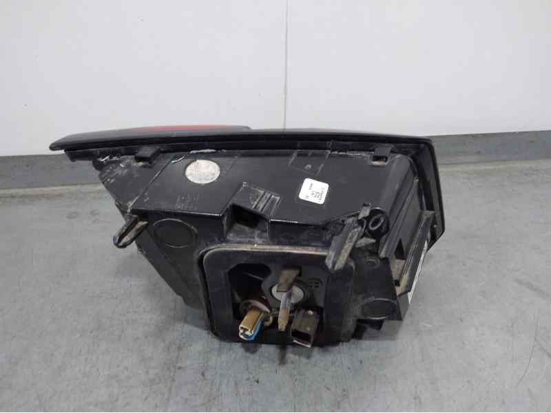 Recambio de piloto trasero derecho para peugeot 3008 hybrid allure referencia OEM IAM 9810477780  INTERIOR-TOCADO