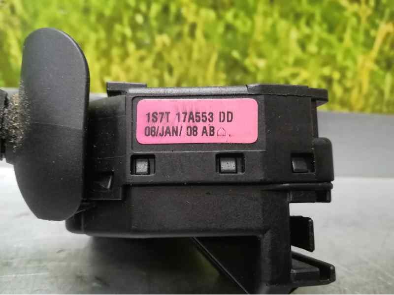 Recambio de mando limpia para ford fiesta (cbk) futura referencia OEM IAM 1S7T17A553DD  