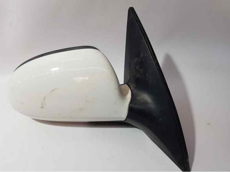 Recambio de retrovisor derecho para hyundai i30 classic referencia OEM IAM   ELÉCTRICO 5 PINS