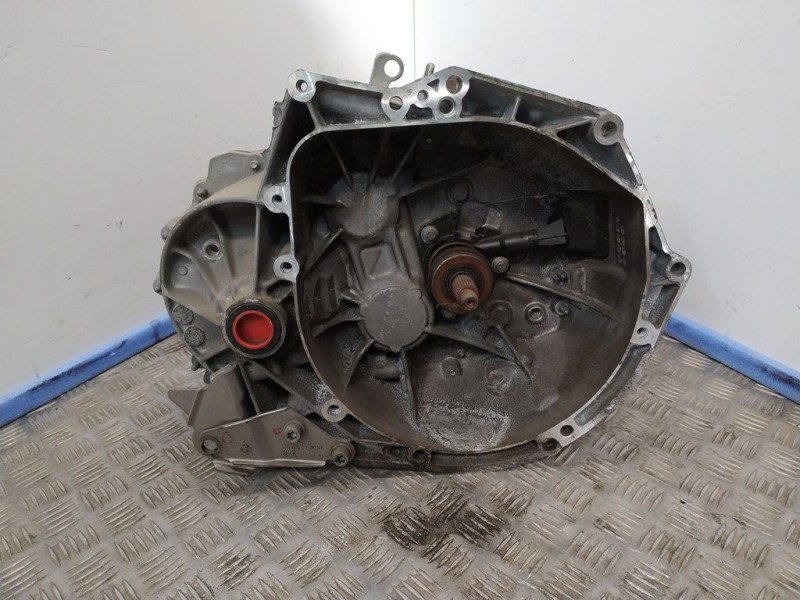 Recambio de caja cambios para peugeot 308 access referencia OEM IAM 20EA47 2144721 6VELOCIDADES