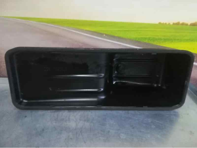 Recambio de carter para iveco eurocargo referencia OEM IAM 4897875  