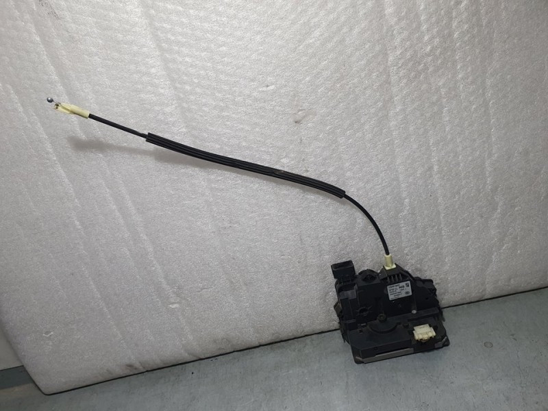 Recambio de cerradura puerta delantera derecha para opel corsa e selective referencia OEM IAM 13431840 0325407955 6 PINES