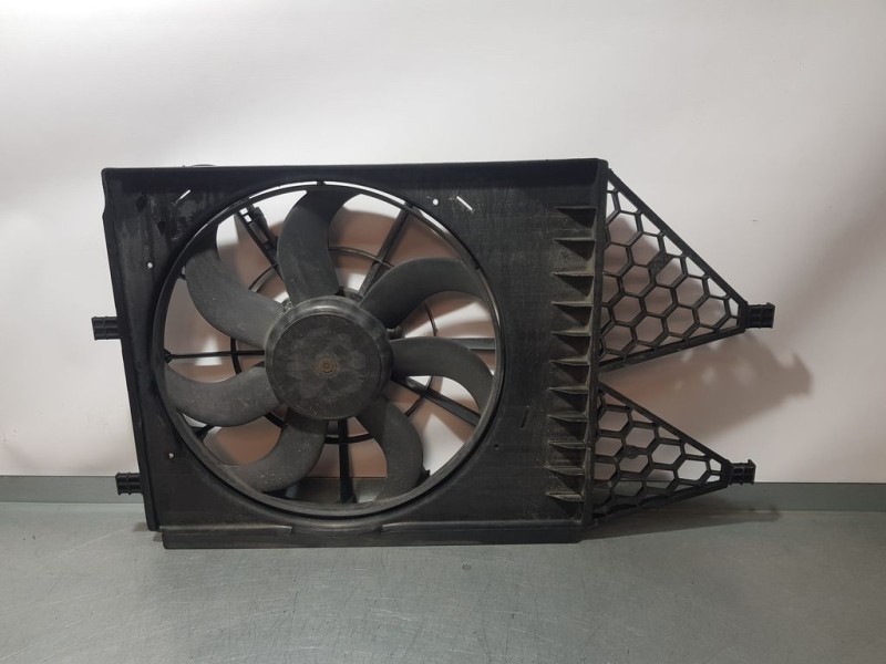 Recambio de electroventilador para seat ibiza sc (6j1) reference referencia OEM IAM 6R0121207A  