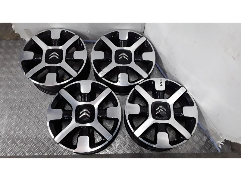 Recambio de juego llantas aluminio para citroën c3 iii (sx) 1.2 vti 82 referencia OEM IAM 6.5X17 4 TORN ET19 ROZADAS ALUMINIO