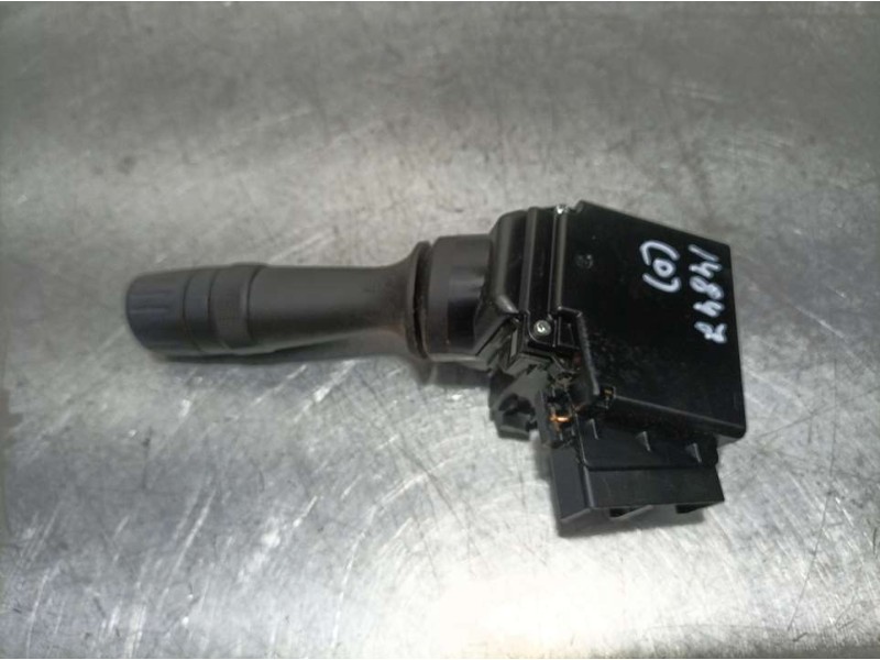 Recambio de mando limpia para toyota auris active referencia OEM IAM 02670 17F858 