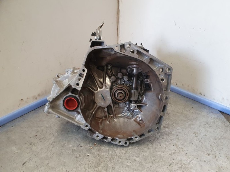 Recambio de caja cambios para toyota aygo x-cite referencia OEM IAM 20TT55 235489 5VELOCIDADES 3