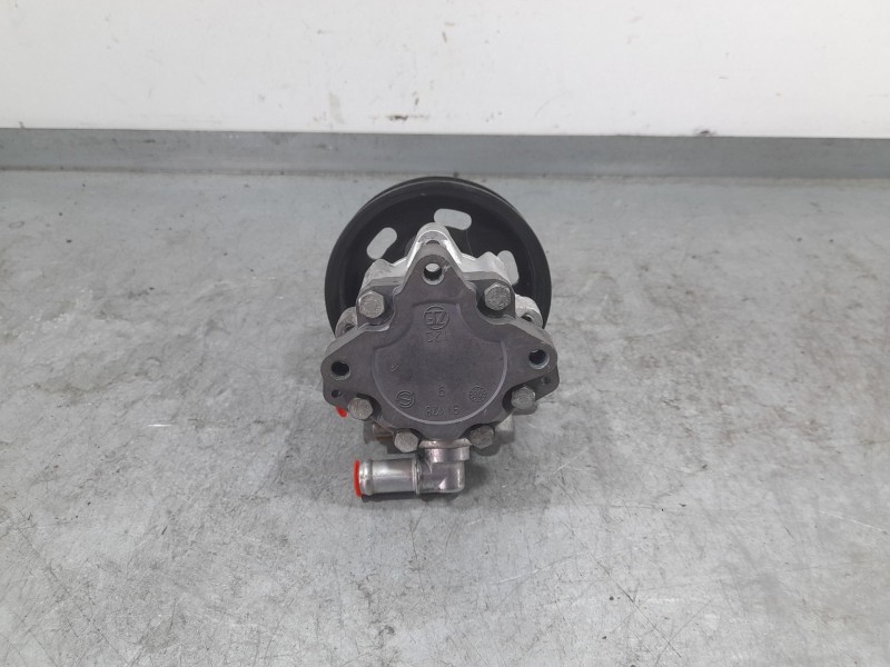 Recambio de bomba direccion para audi a6 c6 (4f2) 2.0 tdi referencia OEM IAM 7692955227  